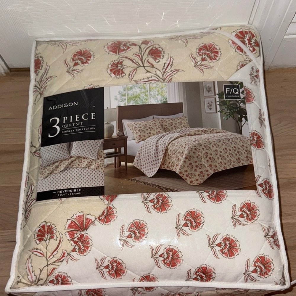 Cream and Red Vintage-Inspired Floral Quilt